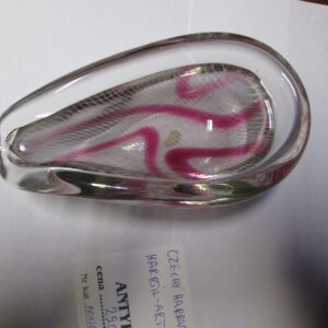 Paterka z Czeskiego szkła.