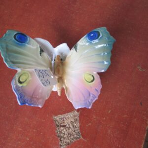 Porcelanowy motyl firmy Ens.